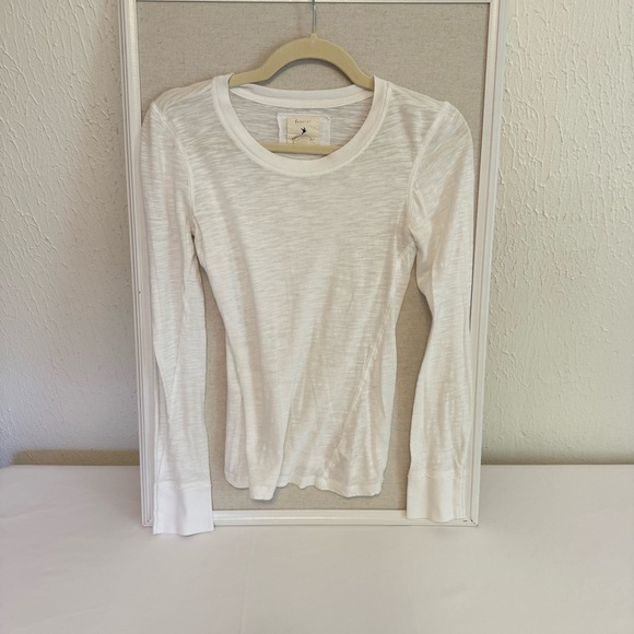 Forever 21 Tops - Forever 21 Classic White long sleeve tee